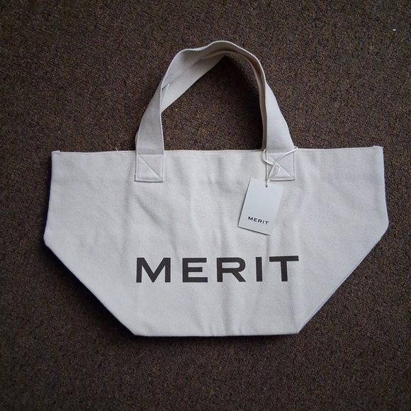 Merit Cream Crossbody Bag - Picture 5 of 7
